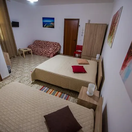 Guest house Alle Vigne 2*